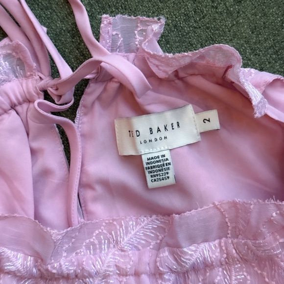 Ted Baker sleeveless blouse - Picture 4 of 4